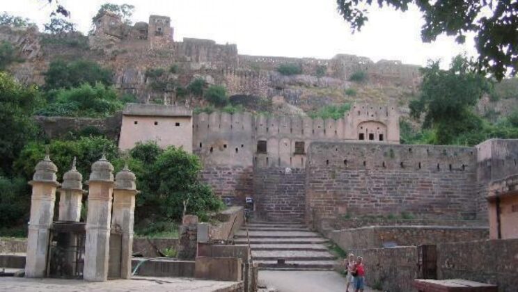 Let’s Travel to the Historical Ranthambore Fort!