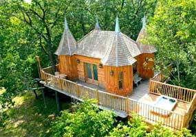 tree house palace